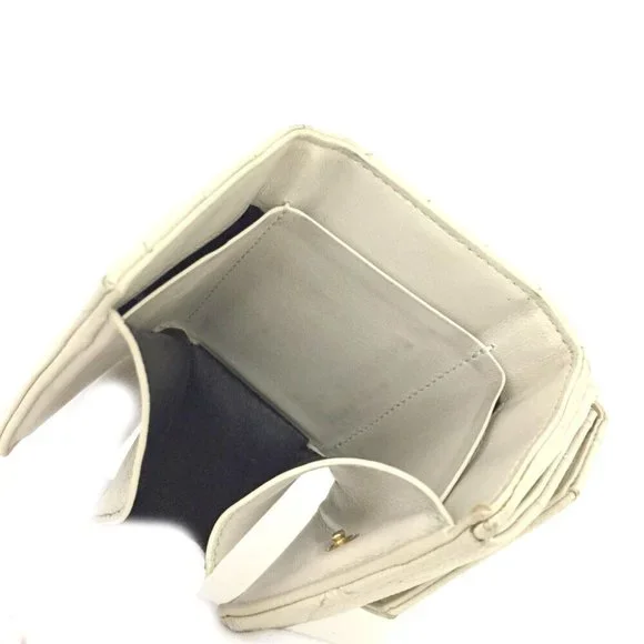 0404188 Saint Laurent Cassandra Leather Mini Trifold Wallet - Picture 6 of 8